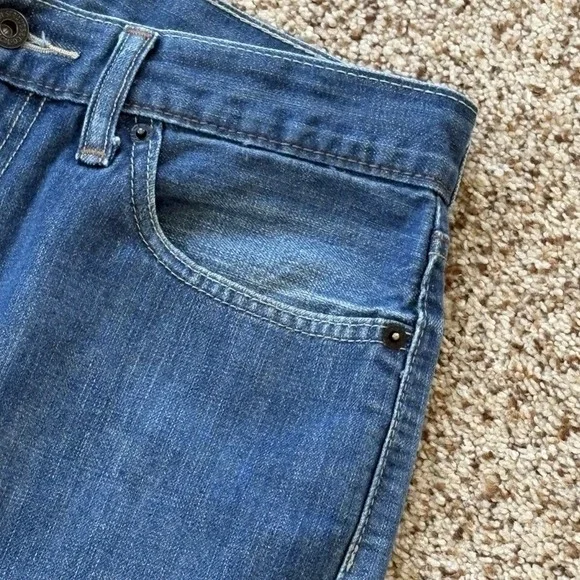 Levi's 514 Slim Straight Jeans Men 31x30 Medium Wash Cotton Zip Fly Pockets - Picture 4 of 16